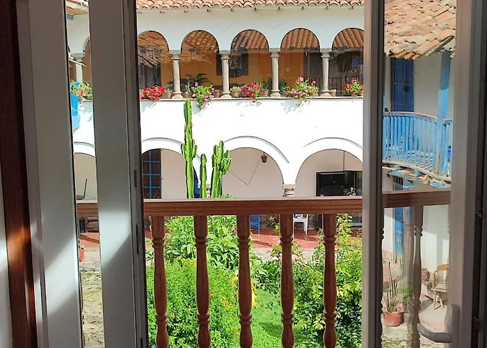 Qori, Nuevo Centro Historico De Cusco, Cuesta San Blas 561 *